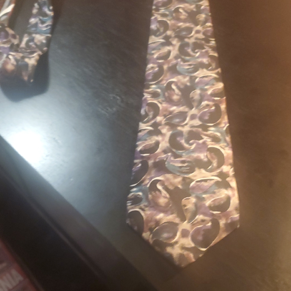 Elegant Multicolor Patterned Men's Silk Tie